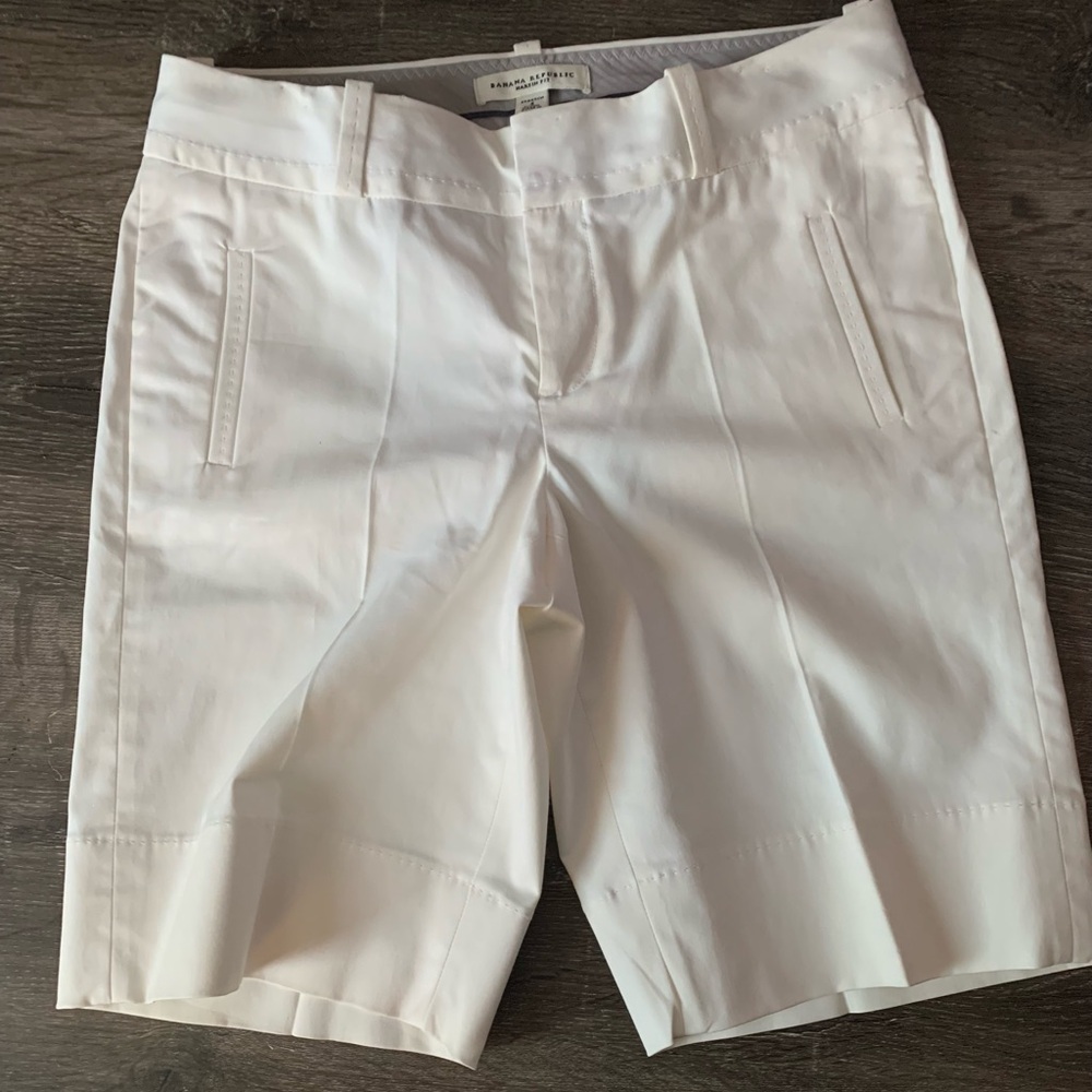 Banana Republic Martin Fit Size 4 Shorts